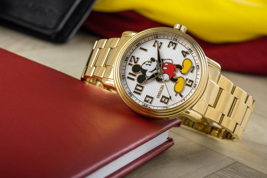 Retail: R6,999.00 INVICTA Women`s Disney Limited Edition Mickey Mouse Watch BRAND NEW