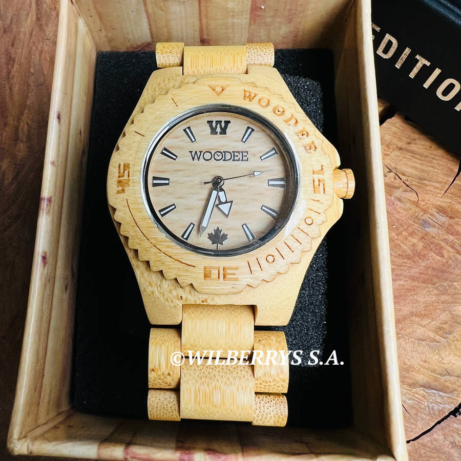 Retail: R2,499.00 WOODEE ® Unisex 40mm Natural Wood Taiga Edition Watch BRAND NEW