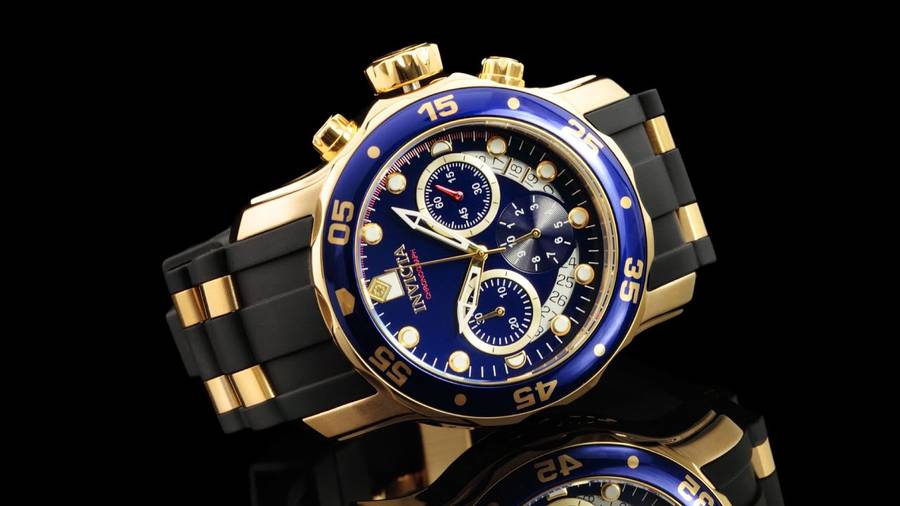 Retail: R8,999.00 INVICTA MEN`S COLOSSUS CARBON CHRONO THICK HEAVY SILICONE STEEL INFUSED BRAND NEW