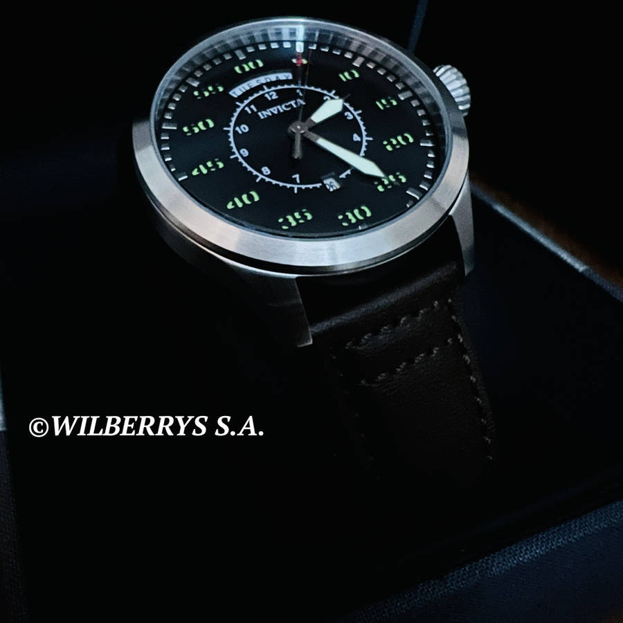 vintage flyboy!! Retail: R6,999.00 INVICTA Men`s Aviator Classic Date Vintage Pilot Leather Watch