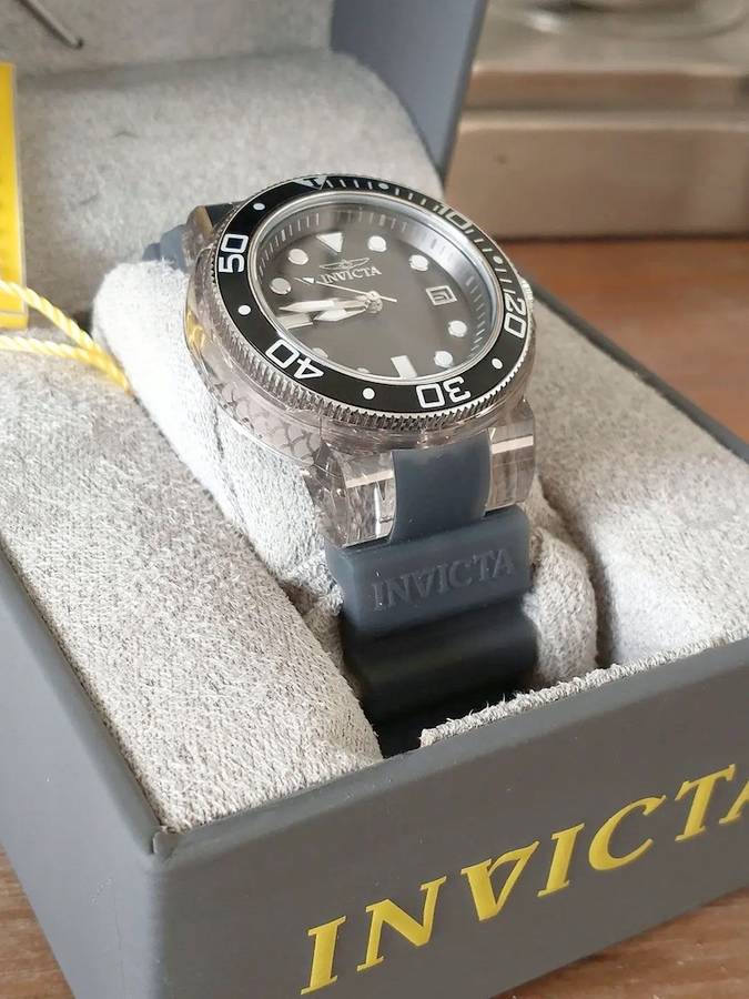 amazing!!** Retail: R5,999.00 INVICTA Women`s ANATOMIC 40MM SEA DIVER ALUMINIUM SILICONE WATCH