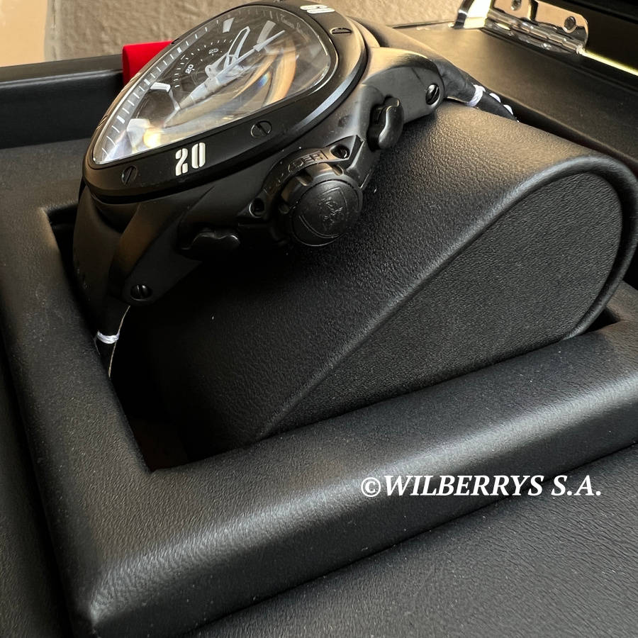 rrp R35,000.00 Tonino Lamborghini Men`s SPYDER BLACK/WHITE Chrono Watch NEW 100% GENUINE