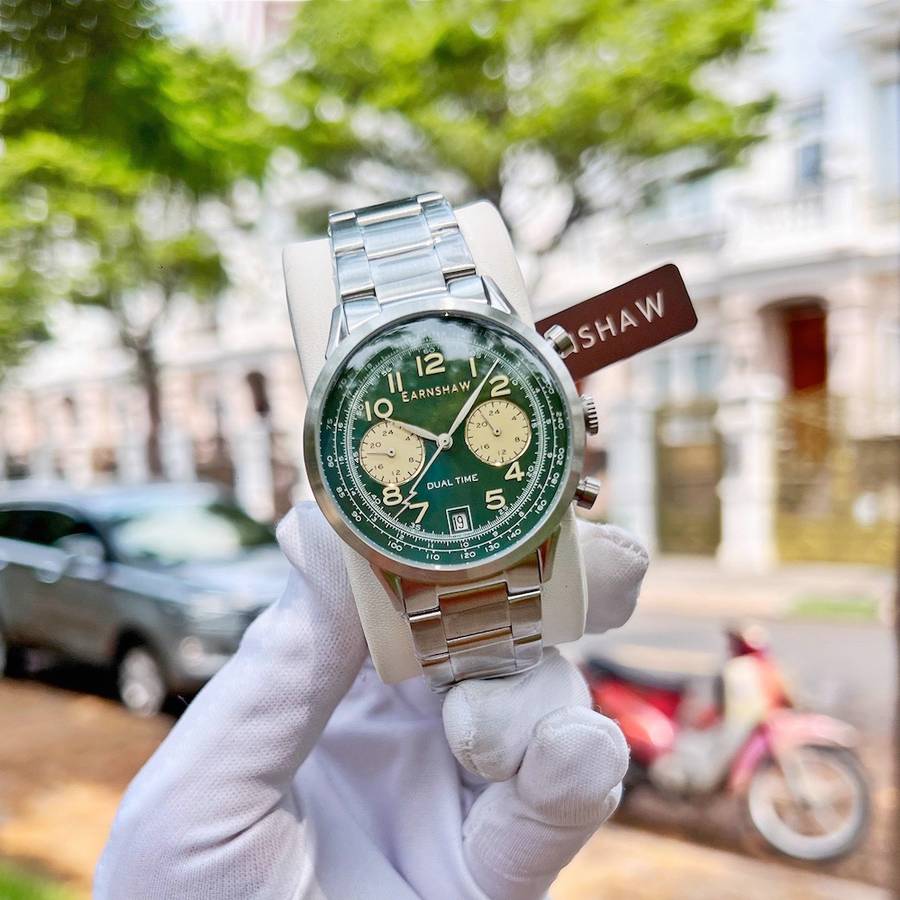 ***must see*** rrp: R8,500.00 THOMAS EARNSHAW Men`s Ampere 1/400 Chronograph Basil Green Watch