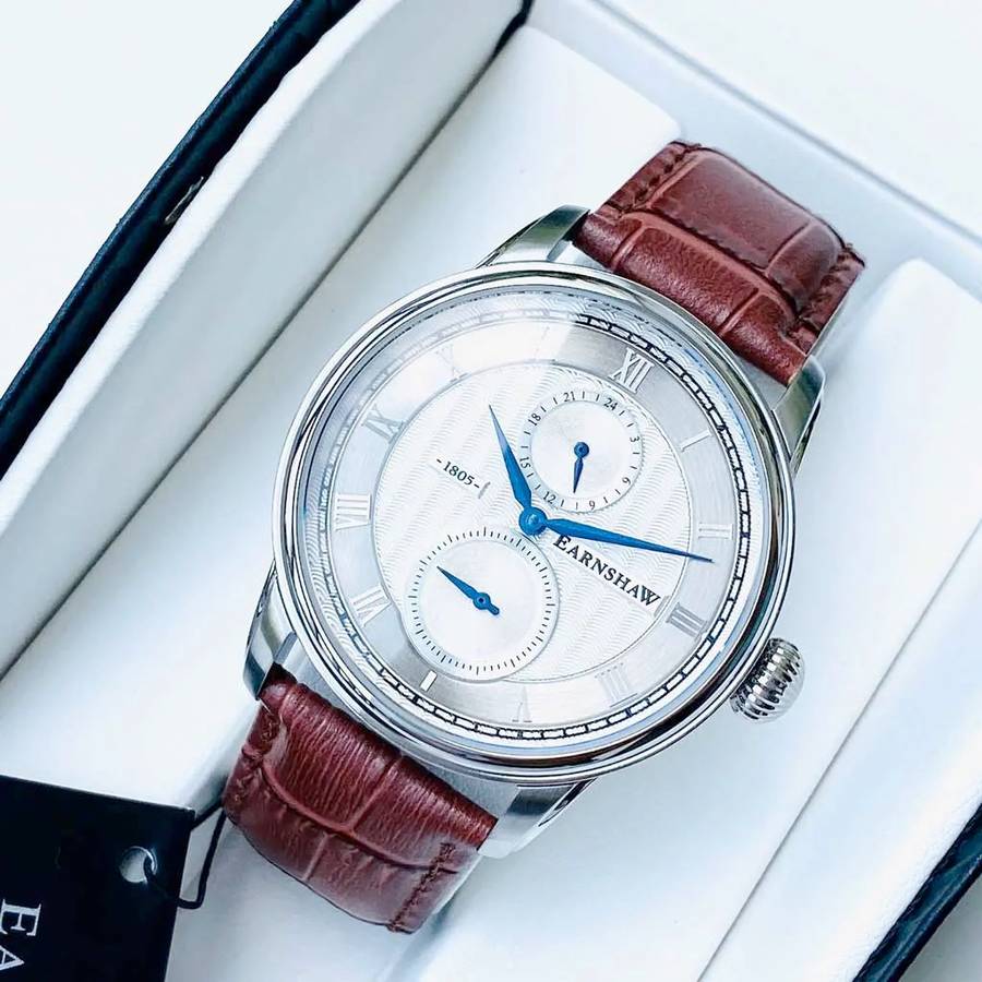 **R30 courier** rrp: R6,500.00 THOMAS EARNSHAW Men`s LONGITUDE MULTI-FUNCTION Pinstripe White Watch