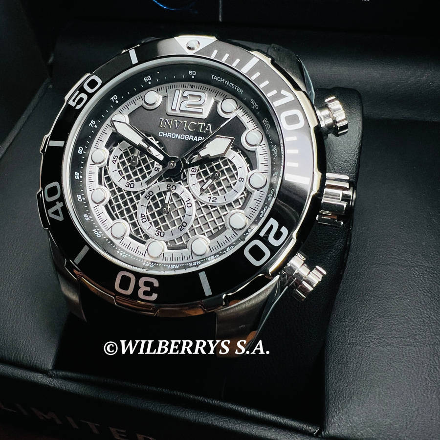 wow!! rrp R7,999.00 INVICTA Special Forces Ionic Black and Silicon TWISTED MET Chronograph Watch NEW