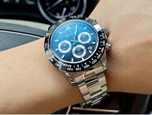 Retail: R1,499.00 MEGIR Mens Speedster Chronograph Date 43mm Stainless Steel Silver Oyster Watch
