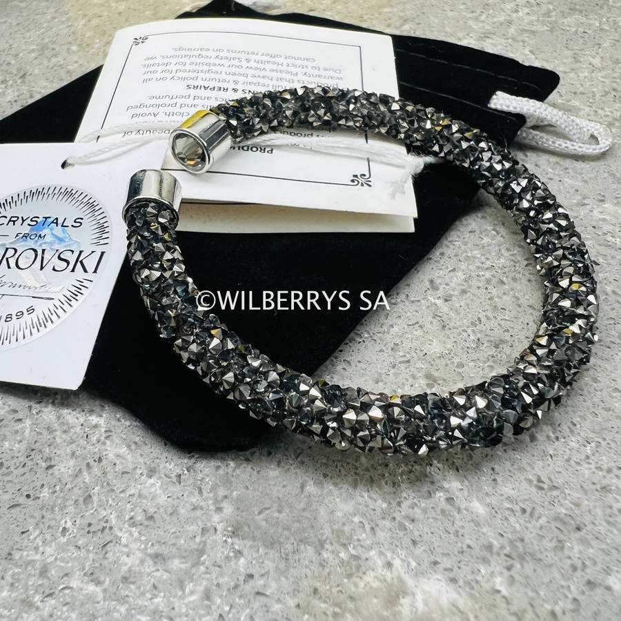 LOOK!! Retail: R1750.00 LONDON JEWELLERS Brilliance CRYSTALS FROM SWAROVSKI Sugar bracelet