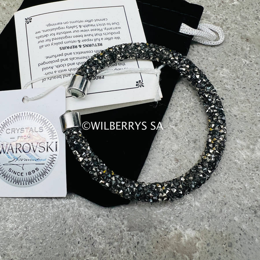 LOOK!! Retail: R1750.00 LONDON JEWELLERS Brilliance CRYSTALS FROM SWAROVSKI Sugar bracelet