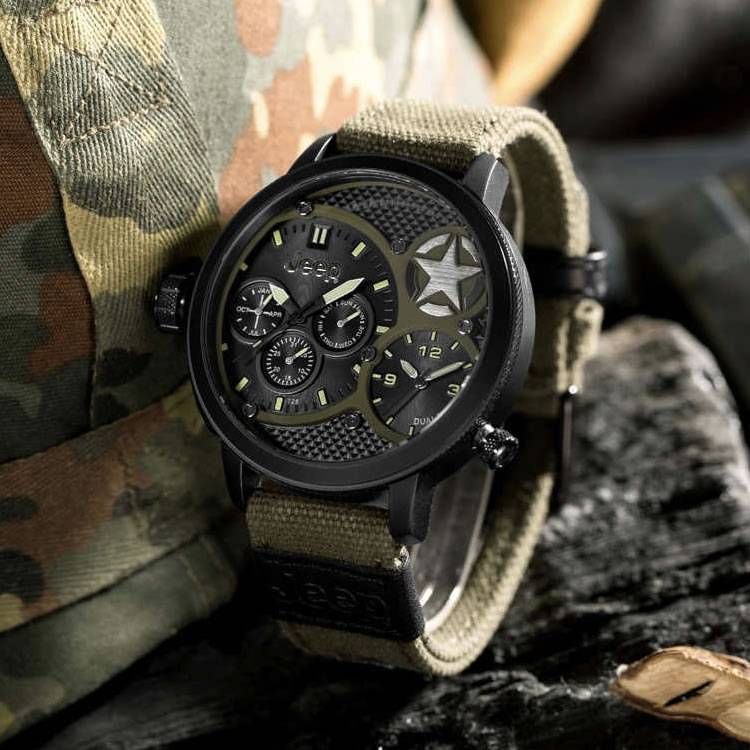 Retail: R9,000.00 JEEP Men's 52mm Wrangler Giant Watch THICK HEAVY Watch NEW!!