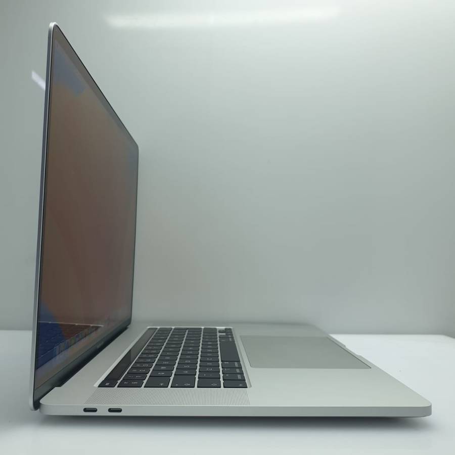 Apple Laptops - MacBook Pro 16-Inch 