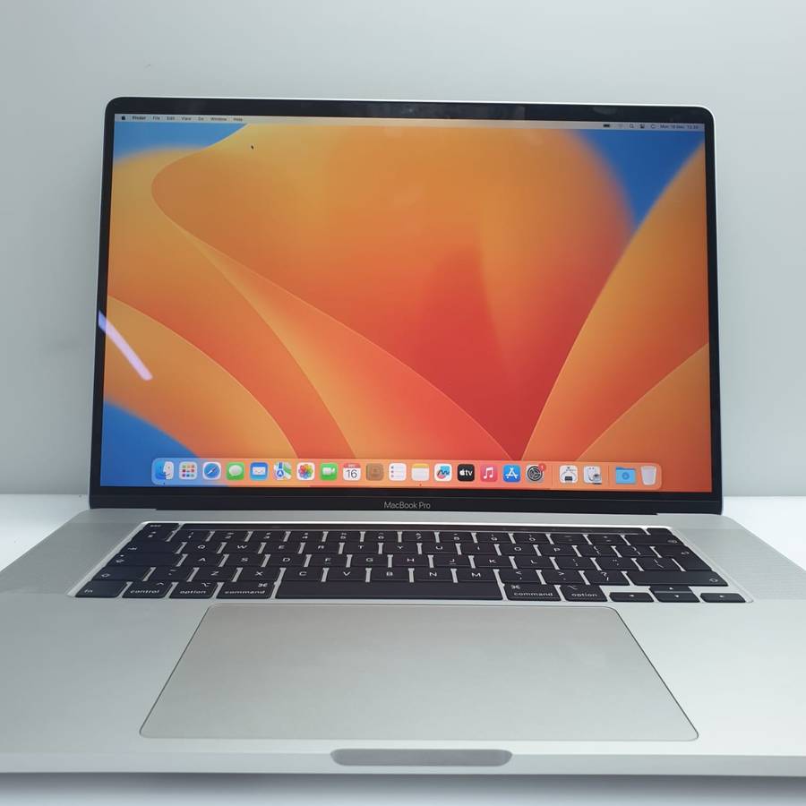 Apple Laptops - MacBook Pro 16-Inch 