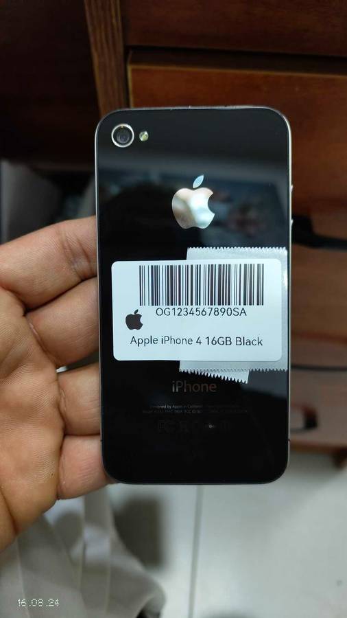Apple - iPhone 4 16GB black colour (Pre owned) was sold for 399.00
