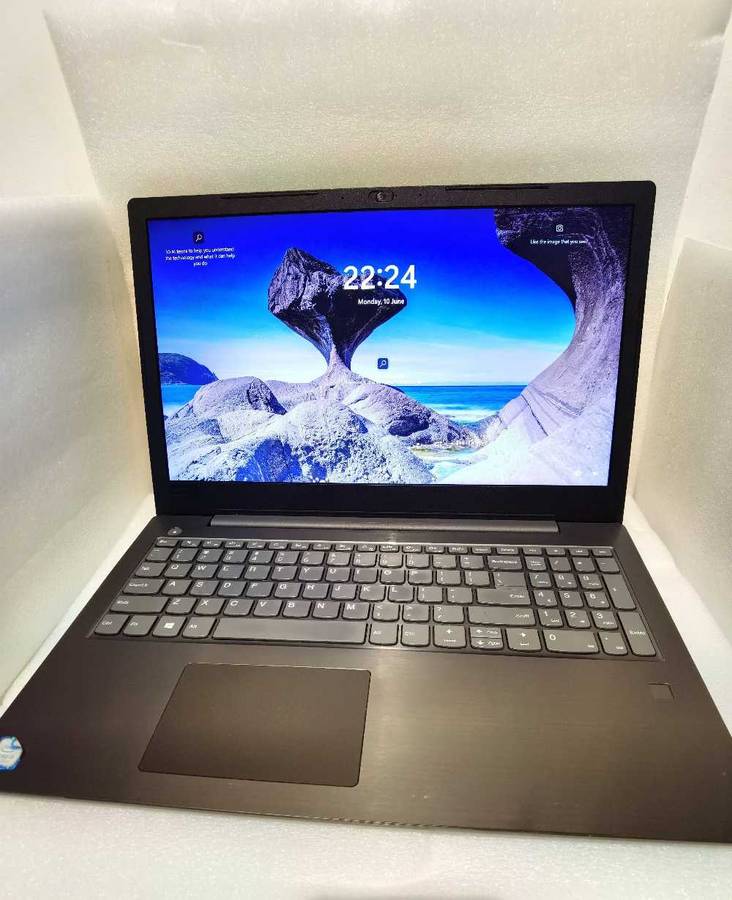 Lenovo Corei5 8th Gen model 81AX, V330