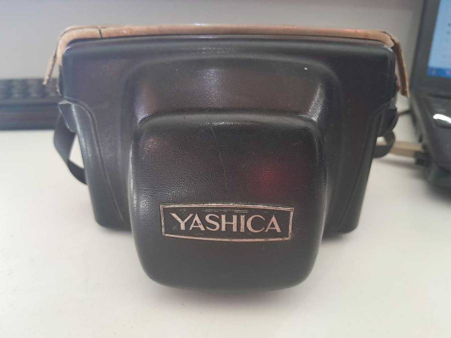 RELIST Vinatge Yashica minister 111