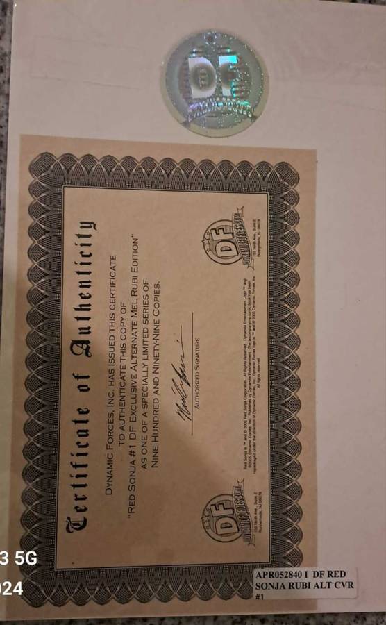 Red Sonja #1 Comic - Exclusive Alternate Edition with Authentication Card