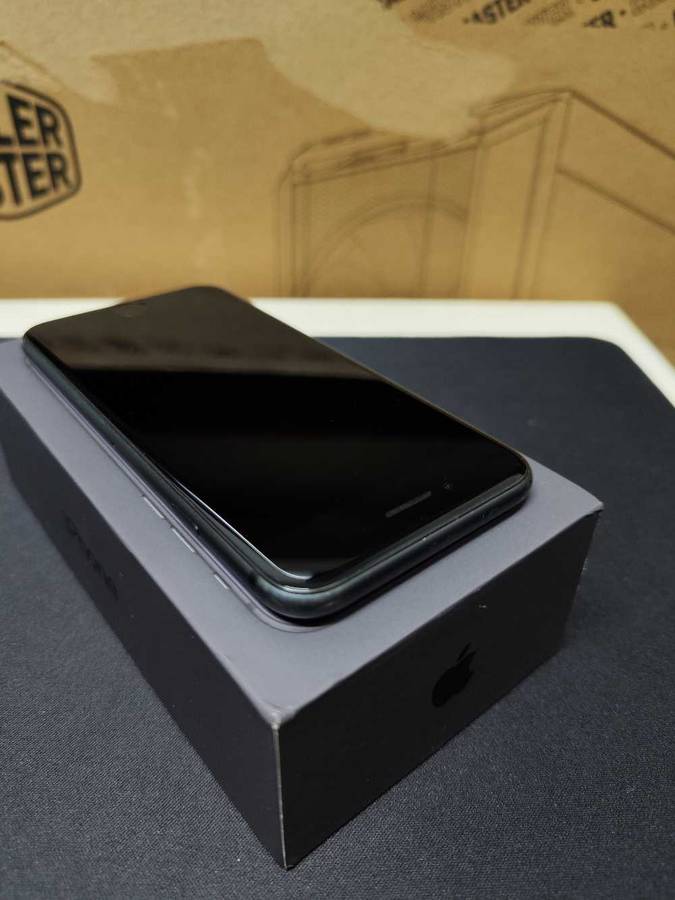 iPhone 8 SPACE GREY 64GB