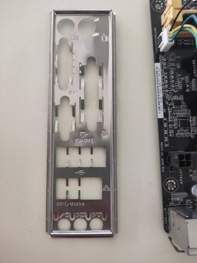 Intel Core i5 4460 Motherboard Combo**Asus H81M Motherboard**4GB DD3 Ram**Original Intel Cooler**