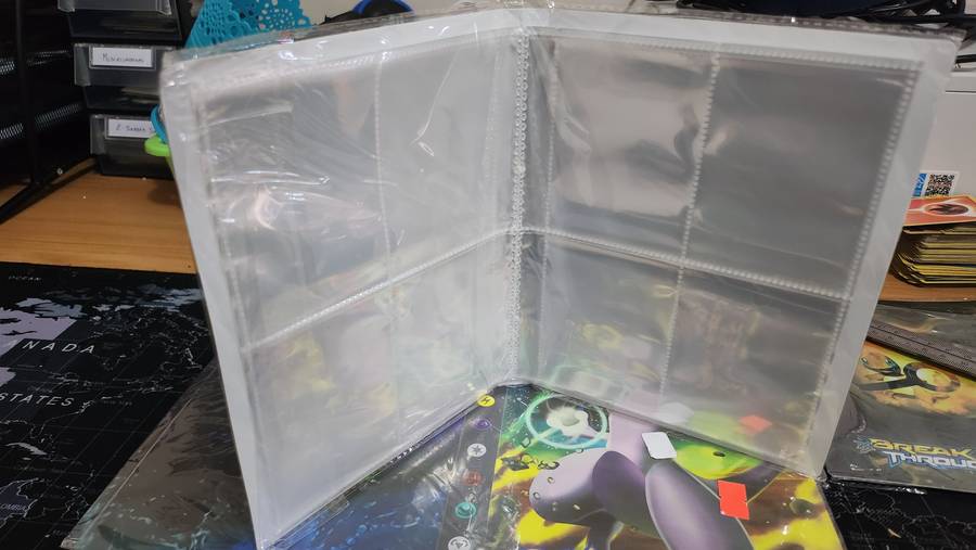 Pokemon trading card binder/file- 240 card