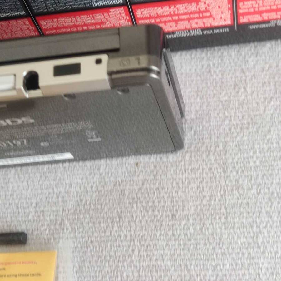 Nintendo 3ds European region Console +box