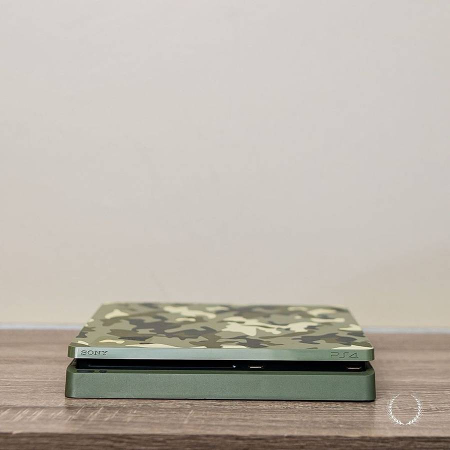 Limited Edition PlayStation 4 Slim