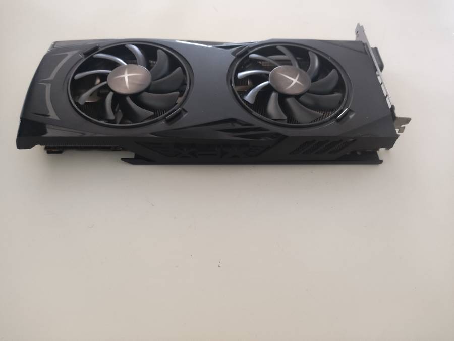 **8GB Graphics card**XFX GTR XXX Edition AMD RX580 8GB GDDR5 Graphics Card**Black Fans**