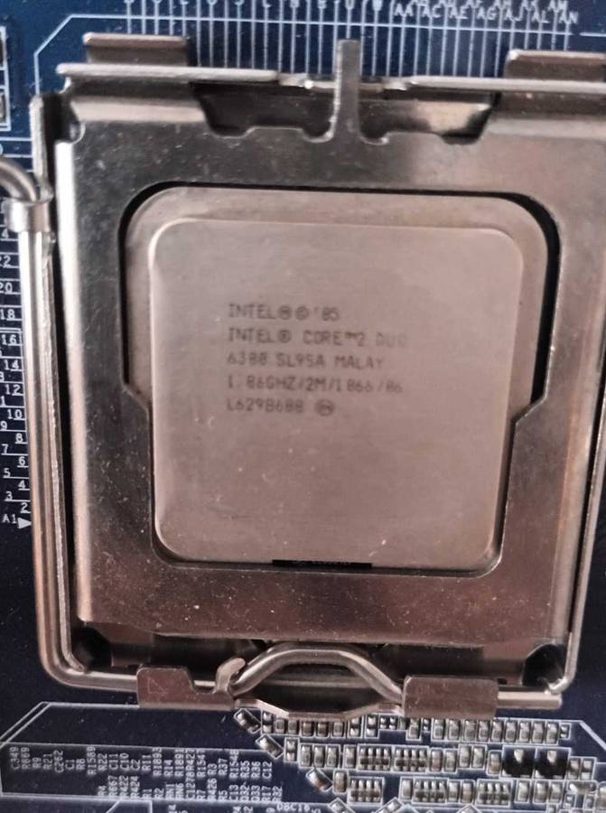 GIGABYTE GA-945GCMX-S2 (rev. 6.6) Motherboard with CPU(PLEASE READ!!!)