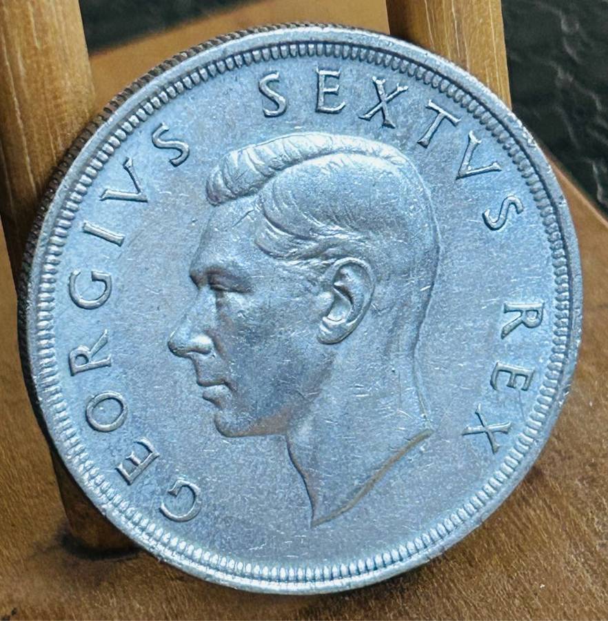 S A UNION SILVER 5 SHILLINGS 1951 VERY GOOD CONDITION SILVER CROWN