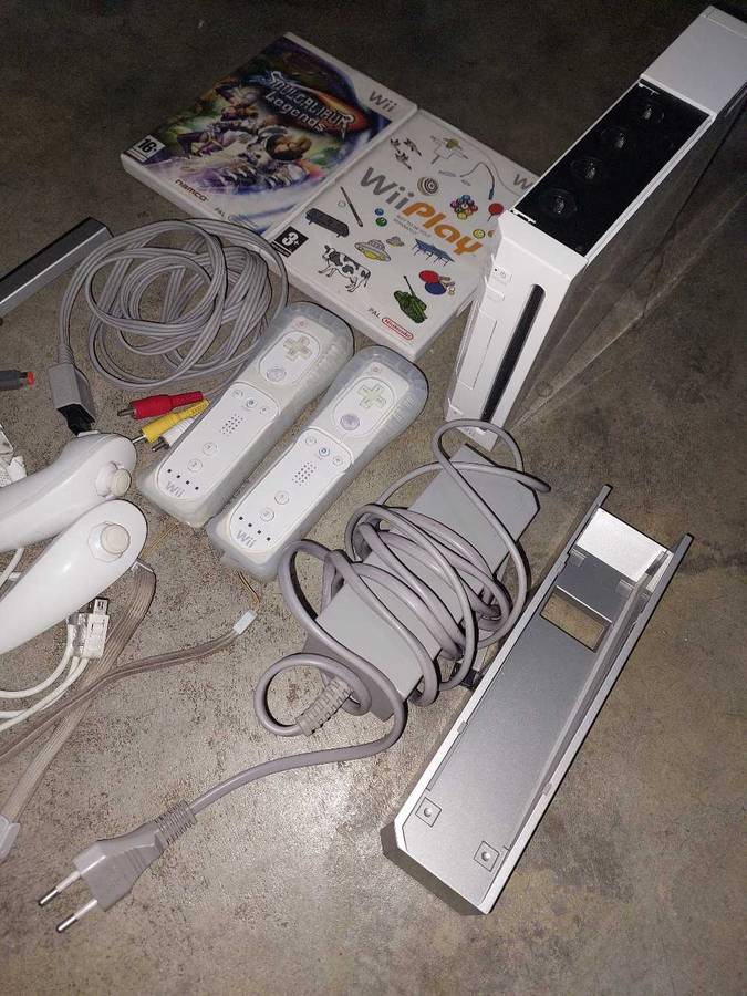 Nintendo Wii Bundle