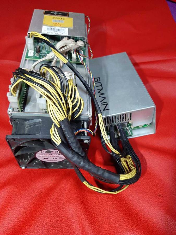 Like new bitcoin antminer S9 Plug and play 13th, Comes with everything in the picture.