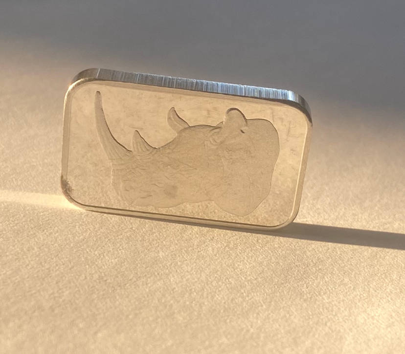 Stunning 10g Fine Silver Minted Bar .999