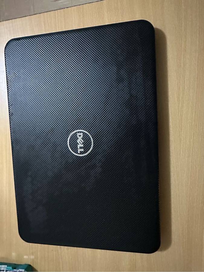 Dell Inspiron 15 3521 Laptop|8GB Memory|320Gb HDD| 1.5Ghz Celeron| Dell Wireless Mouse| Windows 10