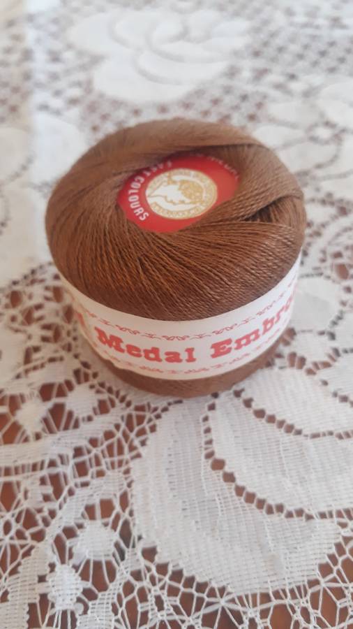 GOLD MEDAL EMBROIDERY THREAD 20M FAST COLOUR - LIGHT BROWN