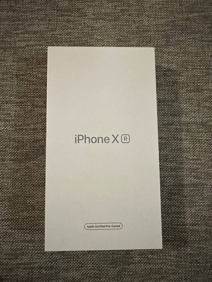 i PHONE XR 64GB MINT CONDITION AS NEW 96% BATT HEALTH