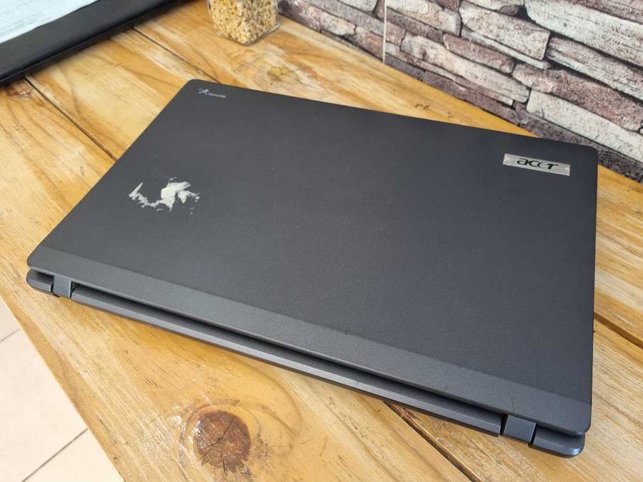 Acer Travel Mate Core i3 Business Spec Laptop/ 6GB RAM/ 320GB HDD/ Windows 10 Pro