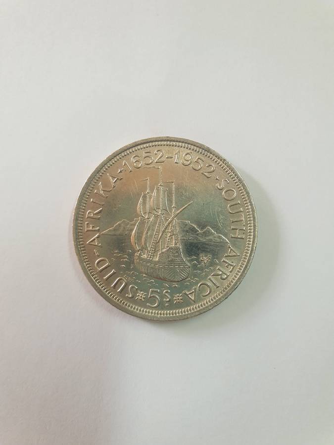 1952 * 5 shilling Crown 50c *