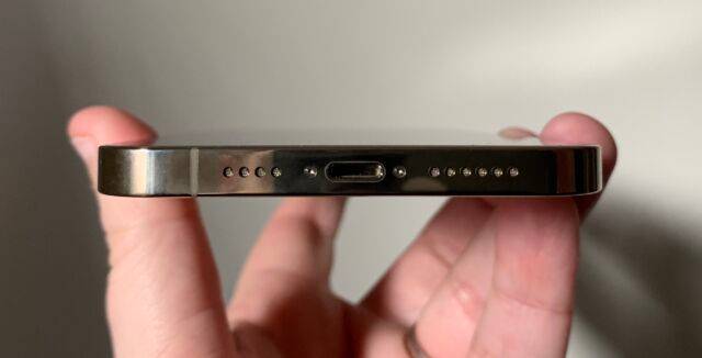 iPhone 12 mini - LIKE NEW