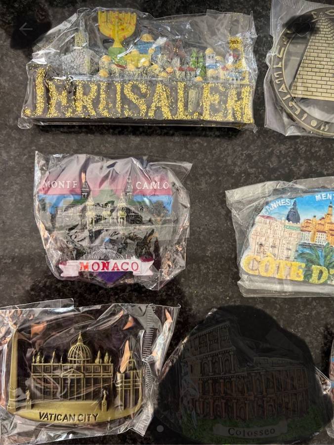 Fridge Magnet Souvenir - Country & City