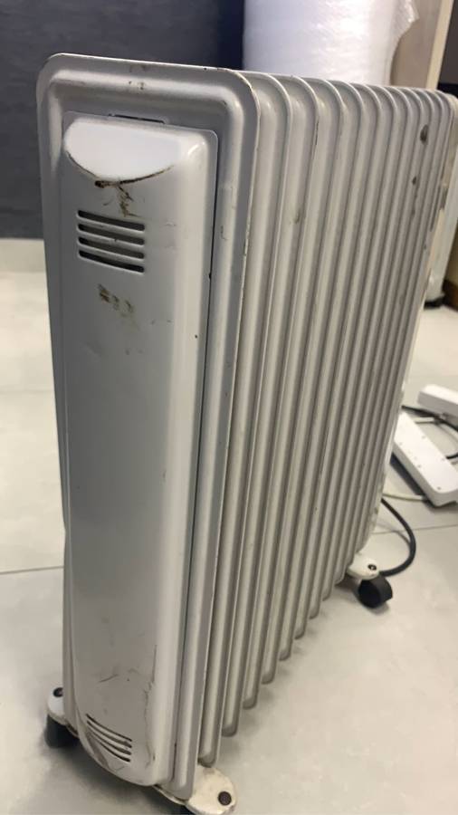 Delonghi  fin oil heater