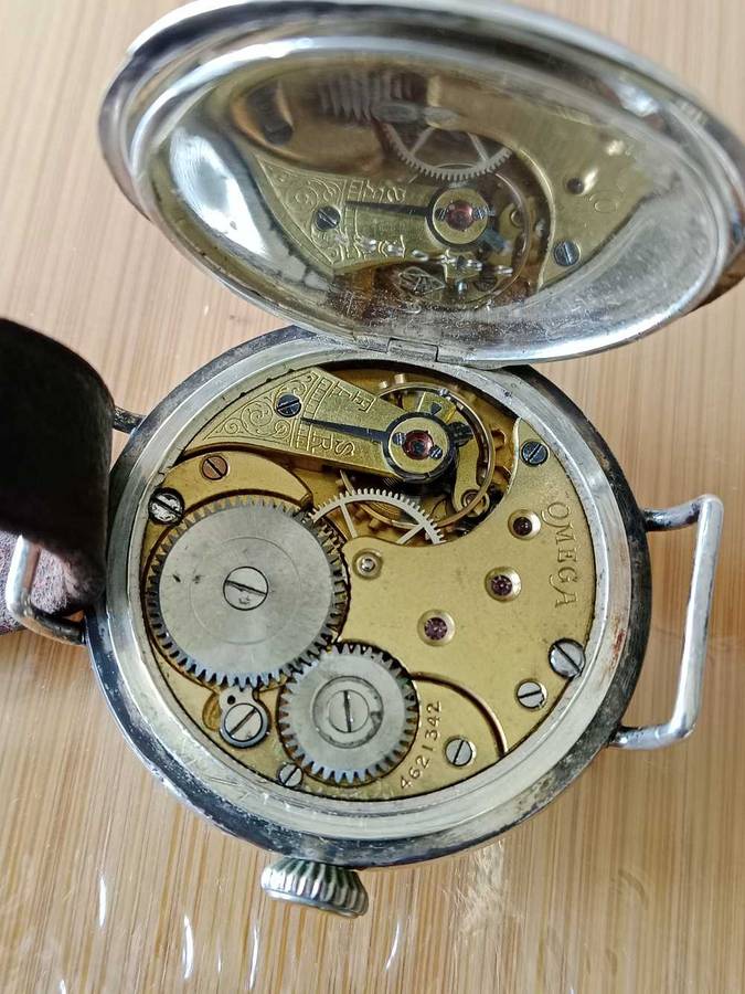 Vintage men's world war trench omega watch