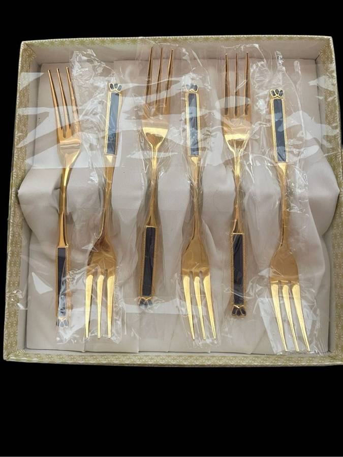 Eetrite 24 carat gold plated cake forks
