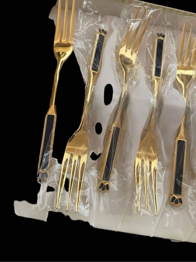 Eetrite 24 carat gold plated cake forks