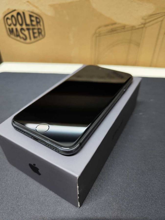 iPhone 8 SPACE GREY 64GB