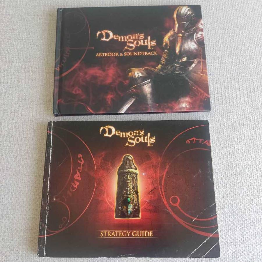 Demon Soul`s Strategy guide +Artbook and soundtrack Ps3