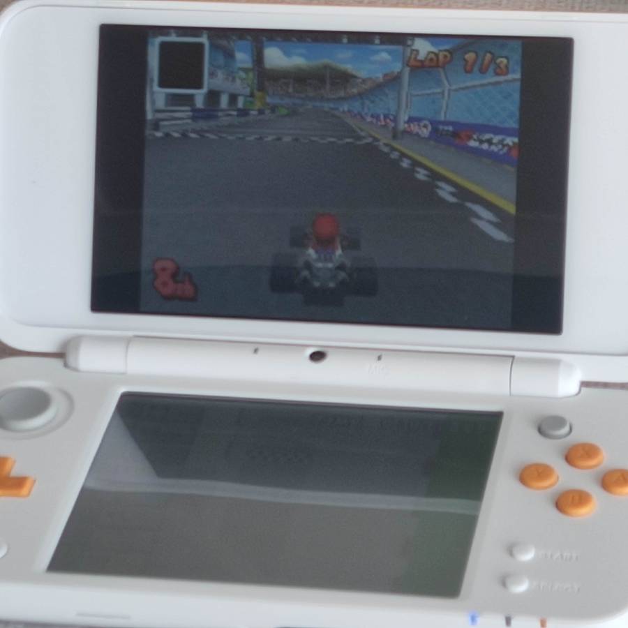 `New` Nintendo 2ds xl Console with original charger +box