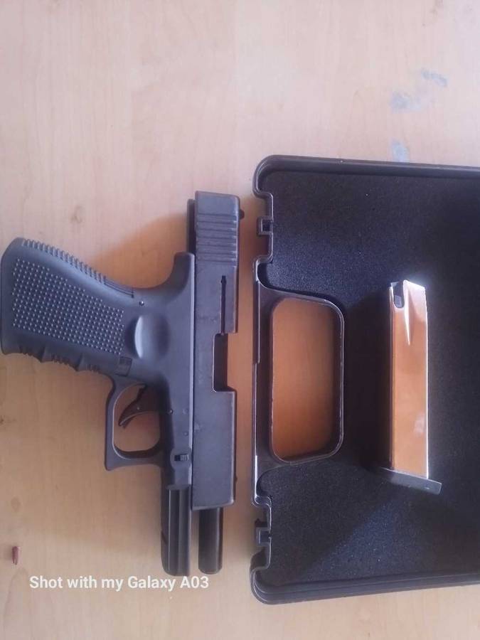 Aksa-14 glock blank gun