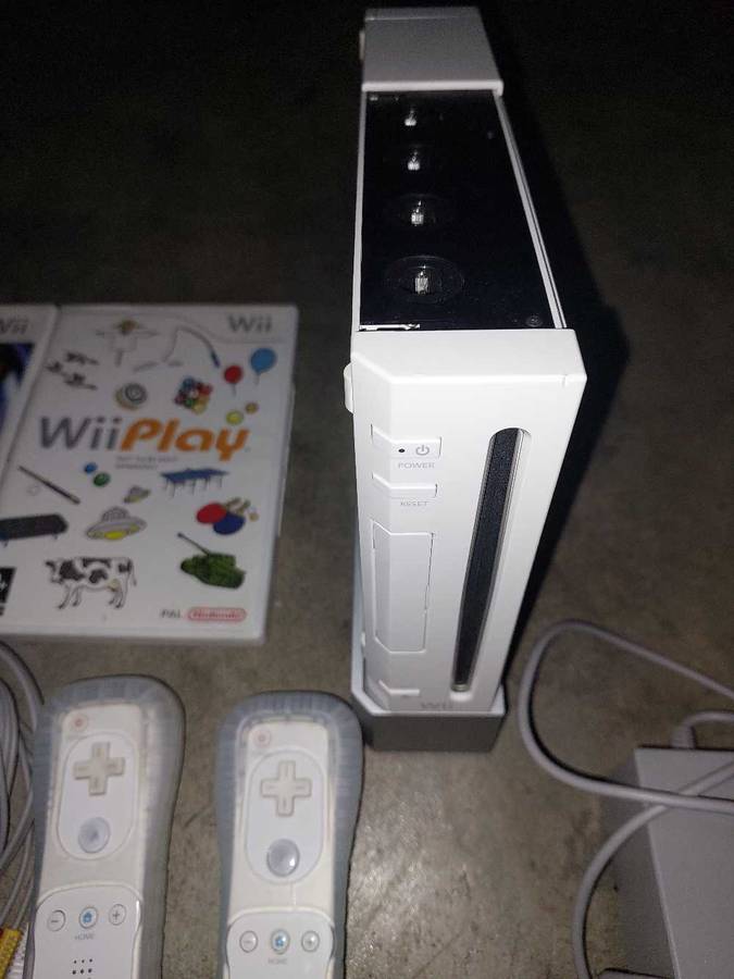 Nintendo Wii Bundle