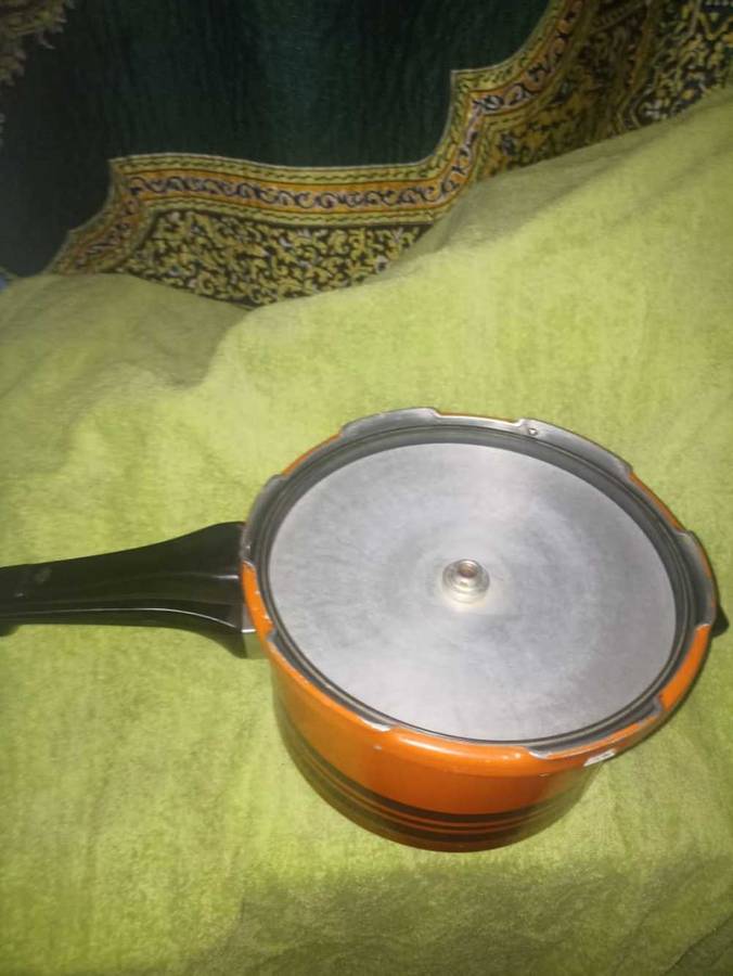 Vintage Tedelex 6 litre Pressure Cooker