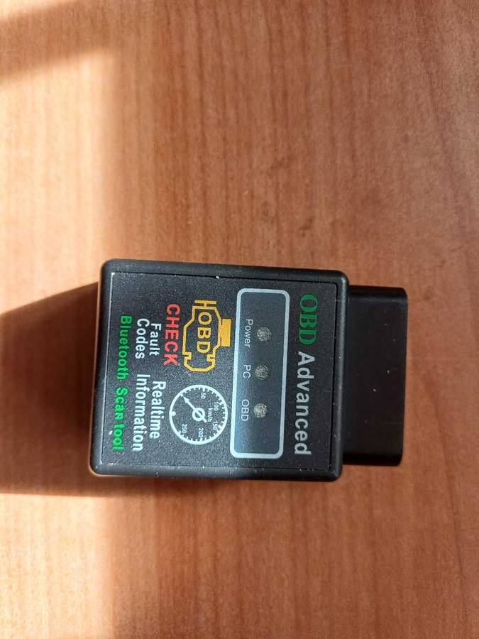 ELM327 ADVANCED OBD2 READER