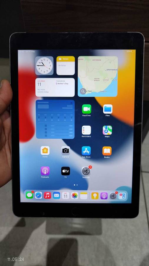 Apple iPad Air 2 64GB cellular+WiFi A1567 Space Grey (Pre Owned)