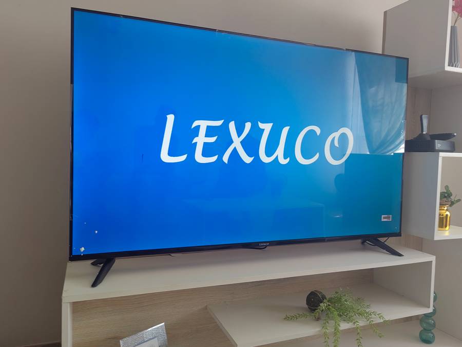 50" Frameless smart tv